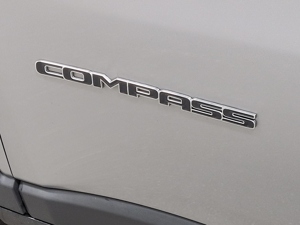 Thumbnail: 2018 Jeep Compass - 26