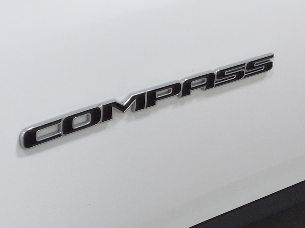 Thumbnail: 2022 Jeep Compass - 26