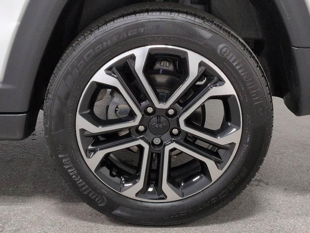 Thumbnail: 2022 Jeep Compass - 8