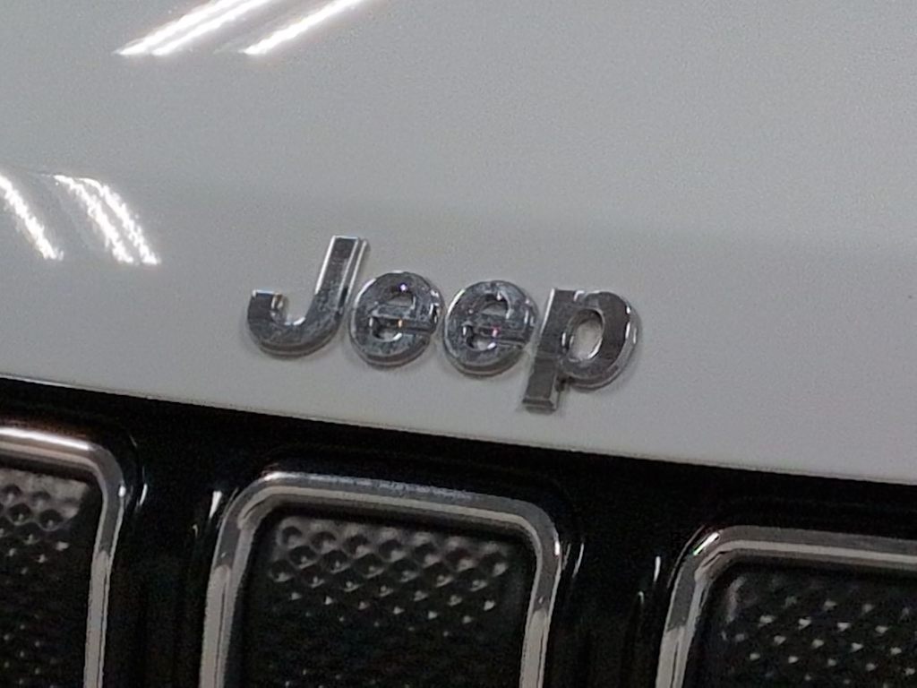 Thumbnail: 2022 Jeep Compass - 7