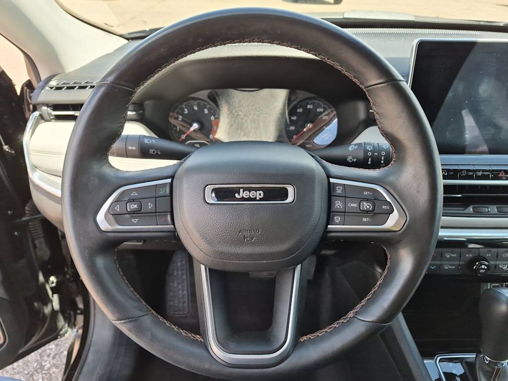 Thumbnail: 2022 Jeep Compass - 13