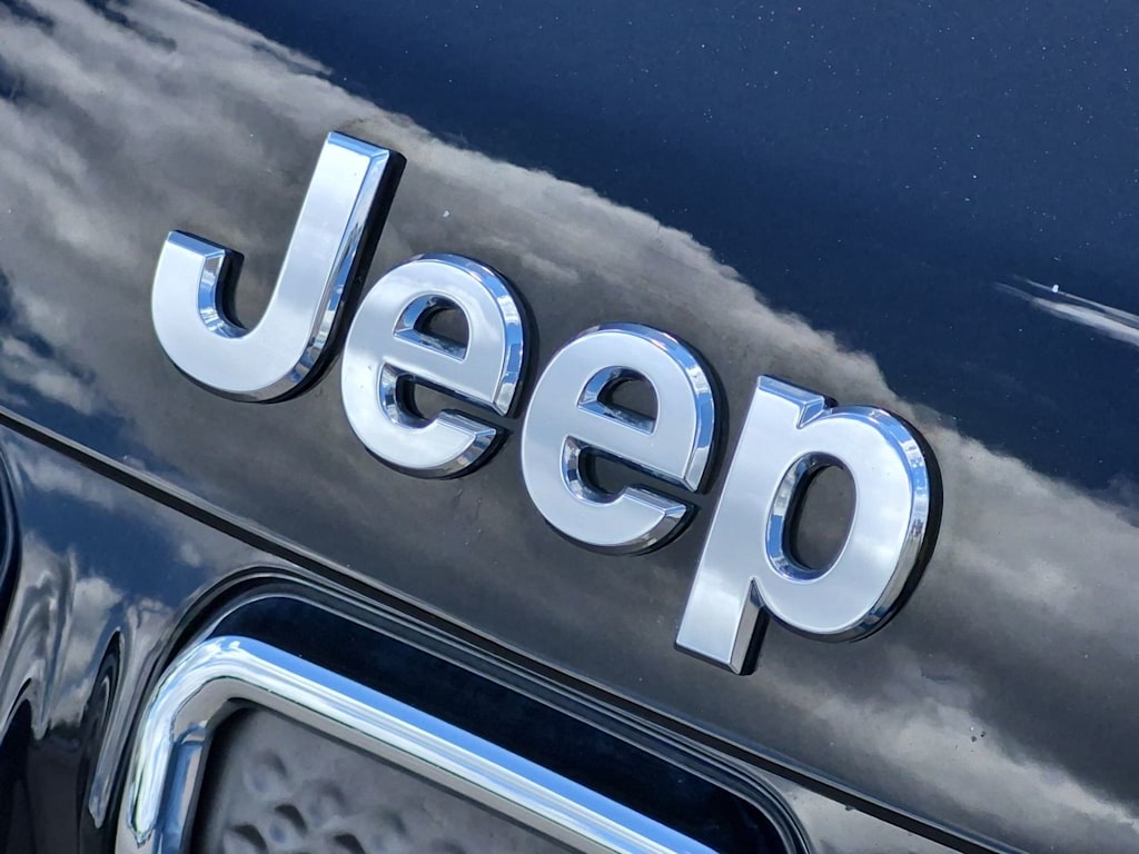 Thumbnail: 2022 Jeep Compass - 7