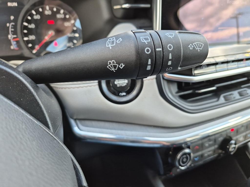Thumbnail: 2022 Jeep Compass - 14