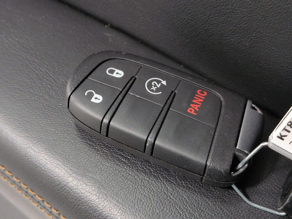 Thumbnail: 2019 Jeep Compass - 19