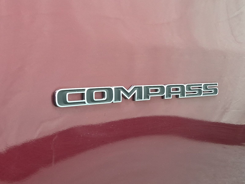 Thumbnail: 2022 Jeep Compass - 24