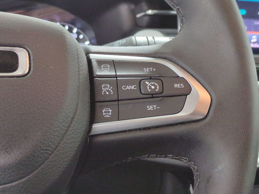 Thumbnail: 2024 Jeep Compass - 30