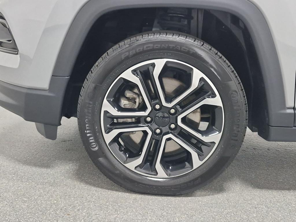 Thumbnail: 2023 Jeep Compass - 8