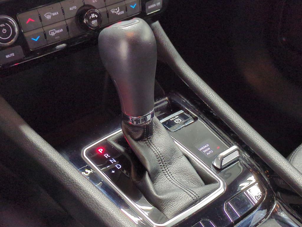 Thumbnail: 2023 Jeep Compass - 15