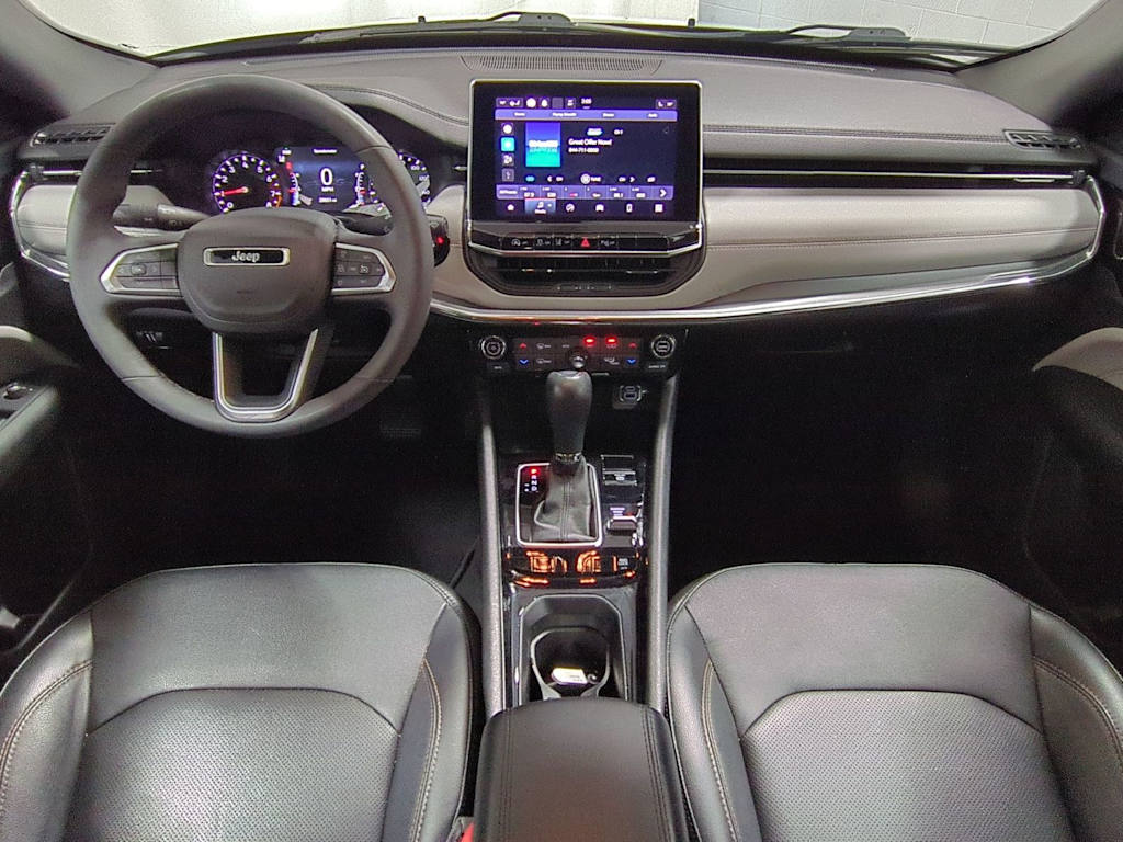 Thumbnail: 2023 Jeep Compass - 9