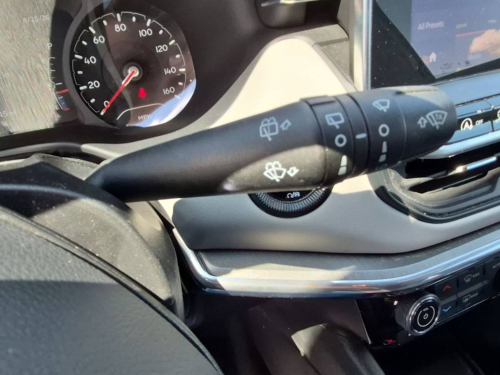 Thumbnail: 2023 Jeep Compass - 29