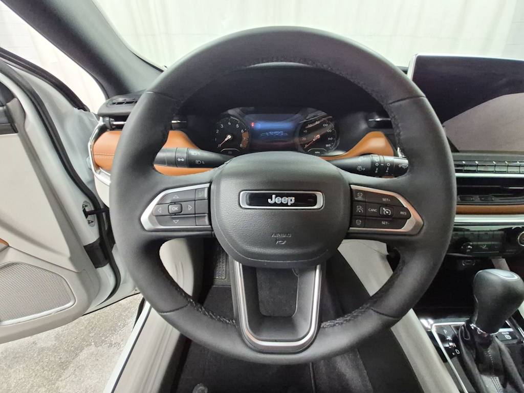 Thumbnail: 2024 Jeep Compass - 14