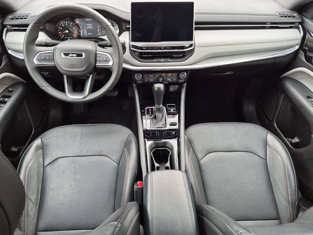 Thumbnail: 2023 Jeep Compass - 9