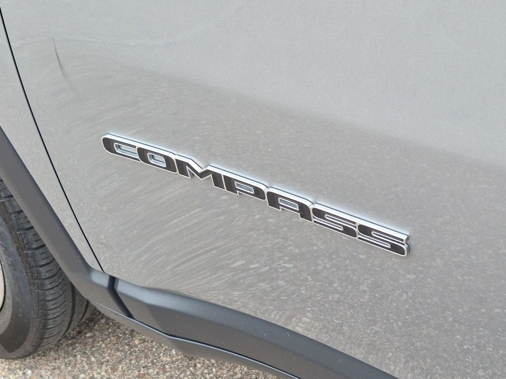 Thumbnail: 2023 Jeep Compass - 24