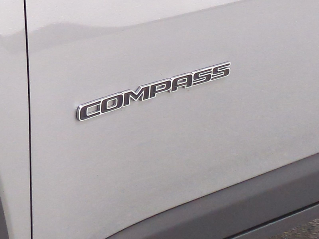 Thumbnail: 2023 Jeep Compass - 26