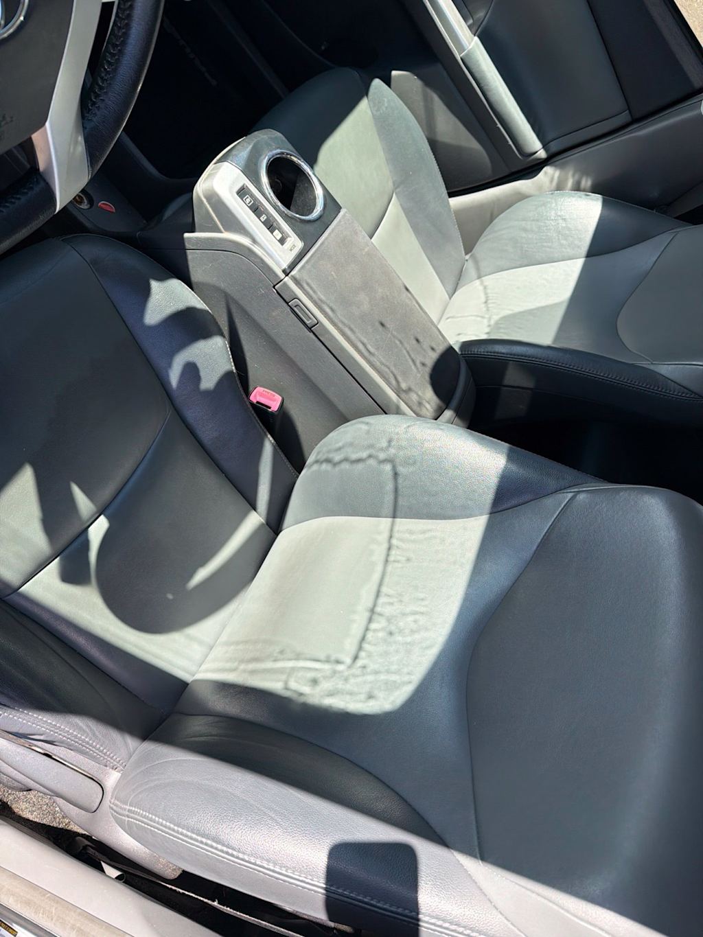 Thumbnail: 2014 Toyota Prius v - 6
