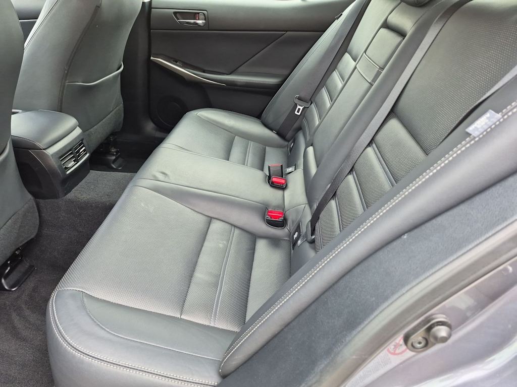 Thumbnail: 2015 Lexus IS - 28