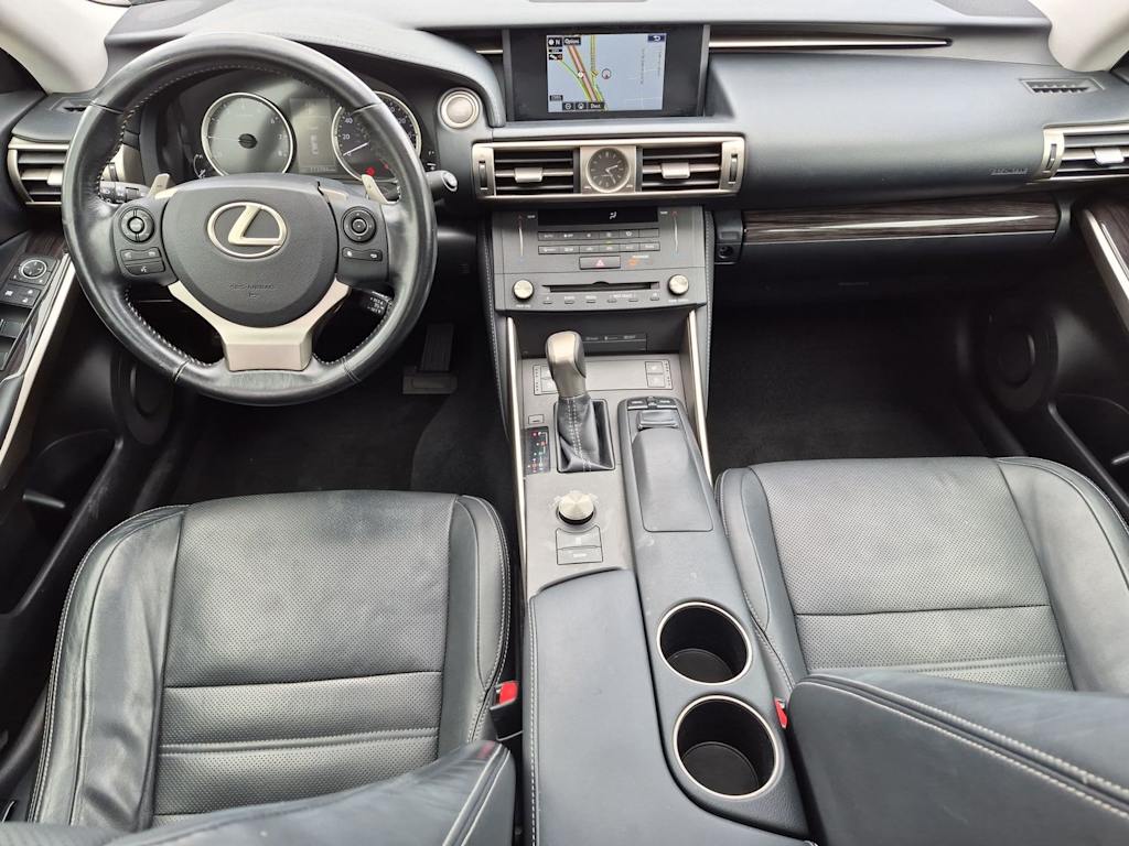 Thumbnail: 2015 Lexus IS - 9