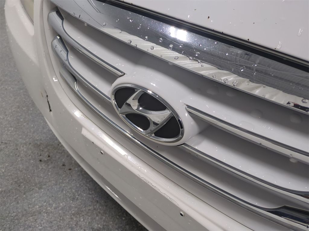 Thumbnail: 2010 Hyundai Elantra - 7