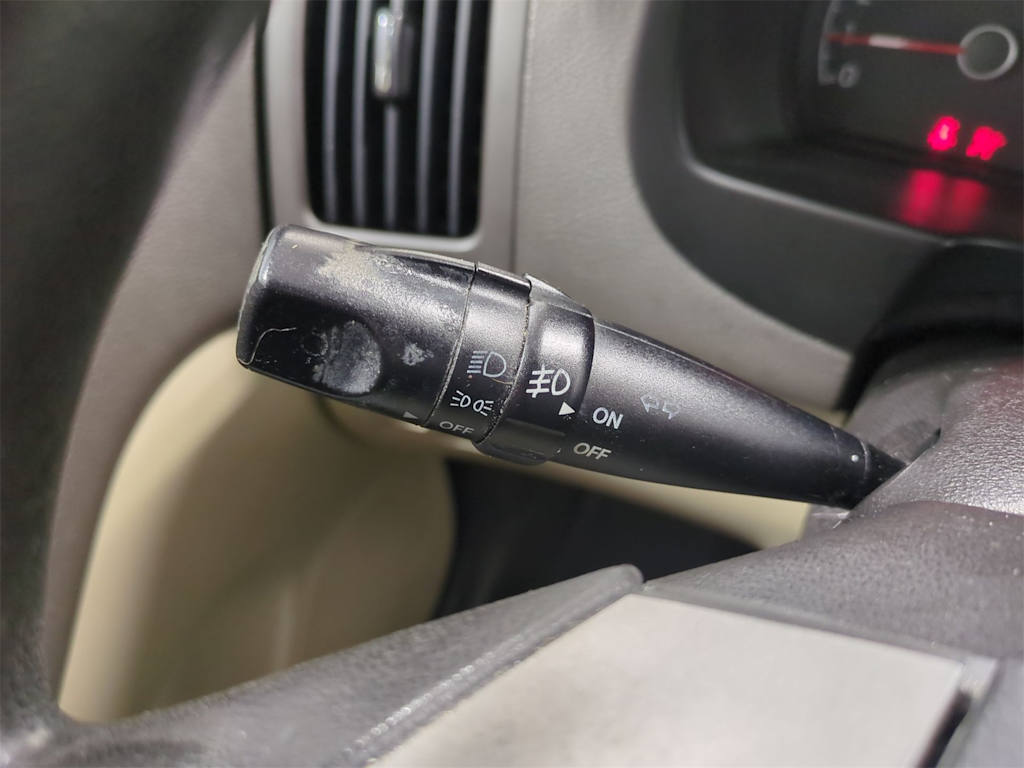 Thumbnail: 2010 Hyundai Elantra - 31