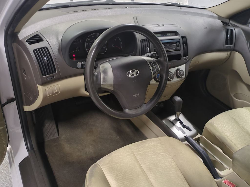 Thumbnail: 2010 Hyundai Elantra - 2