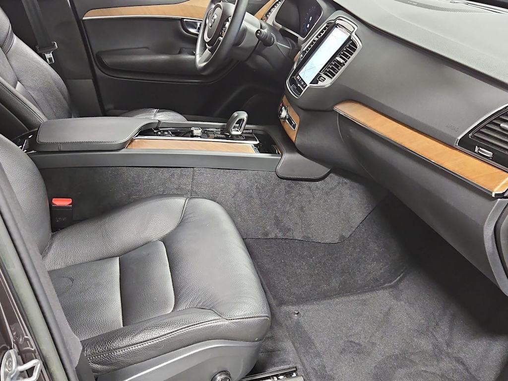 Thumbnail: 2023 Volvo XC90 - 12