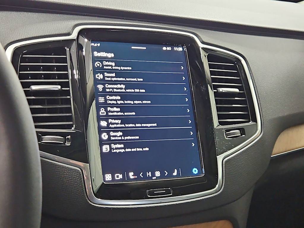 Thumbnail: 2023 Volvo XC90 - 15