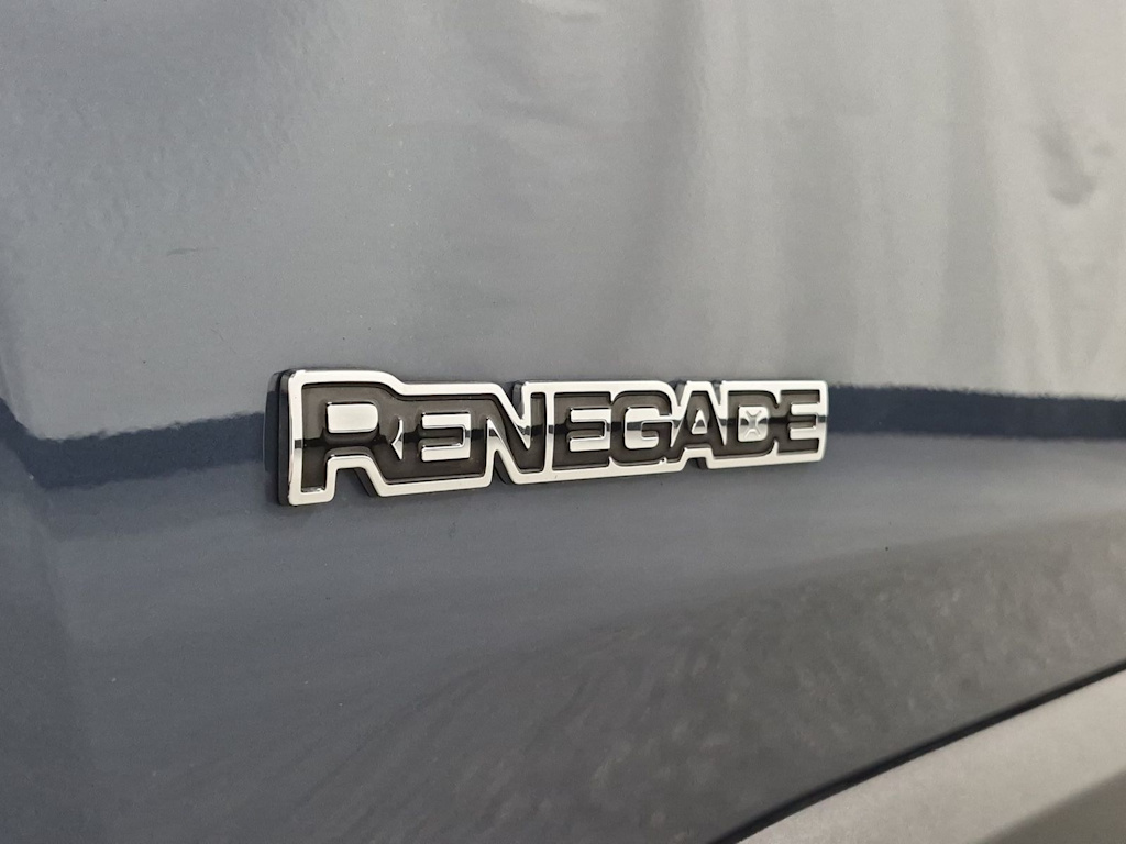 Thumbnail: 2023 Jeep Renegade - 25