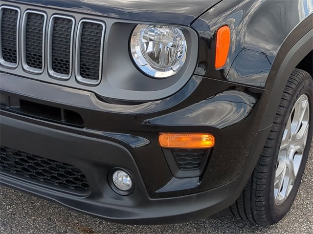 2023 Jeep Renegade Limited 24