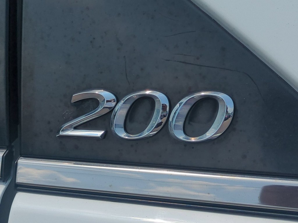 Thumbnail: 2012 Chrysler 200 - 25