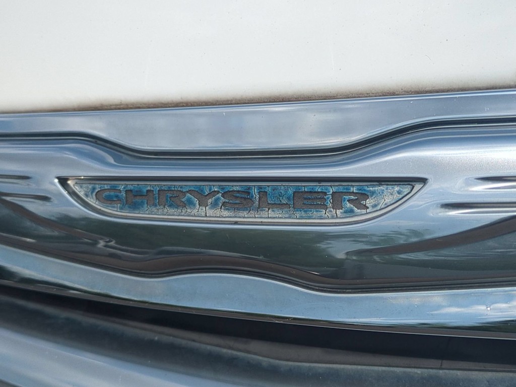 Thumbnail: 2012 Chrysler 200 - 7