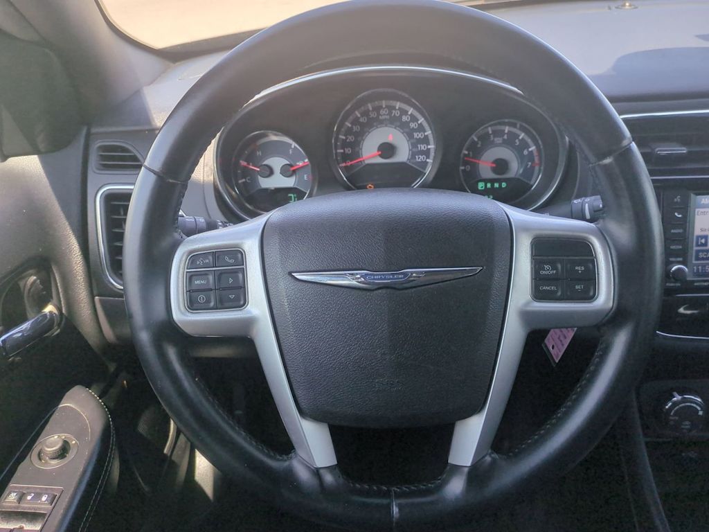 Thumbnail: 2012 Chrysler 200 - 13