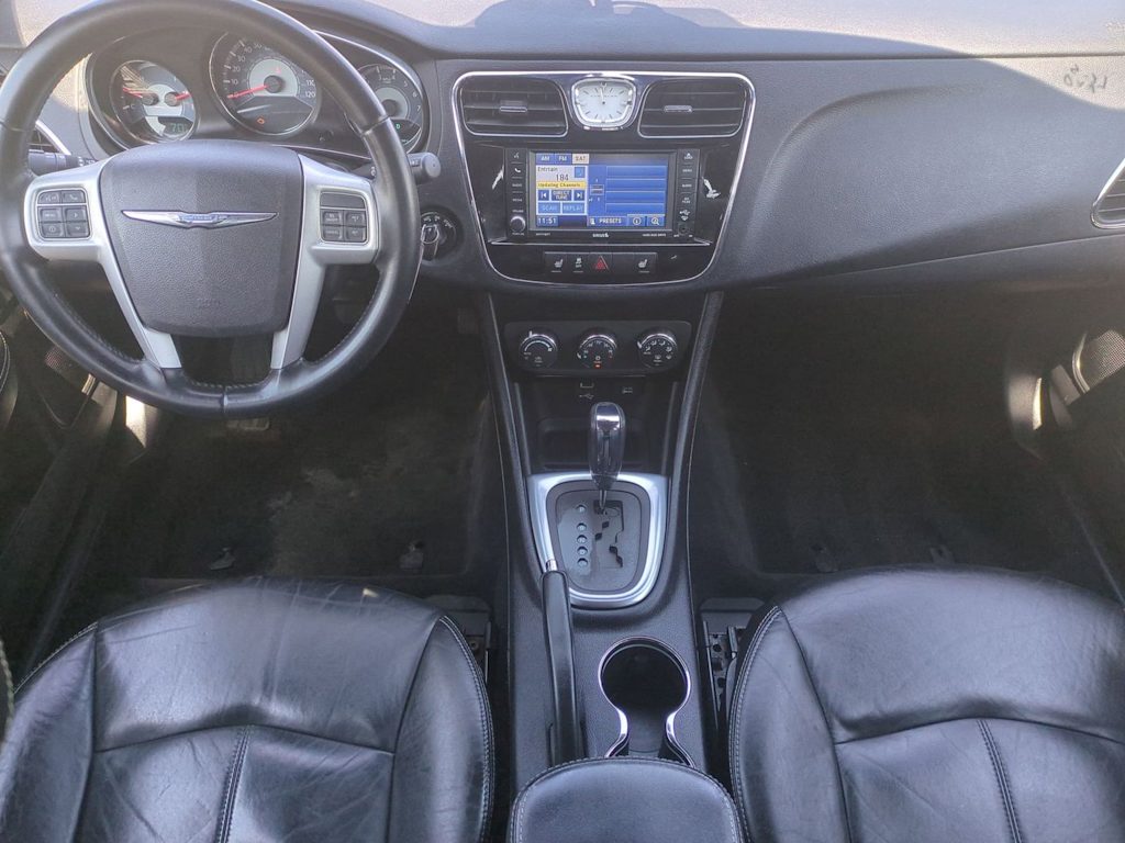 Thumbnail: 2012 Chrysler 200 - 9