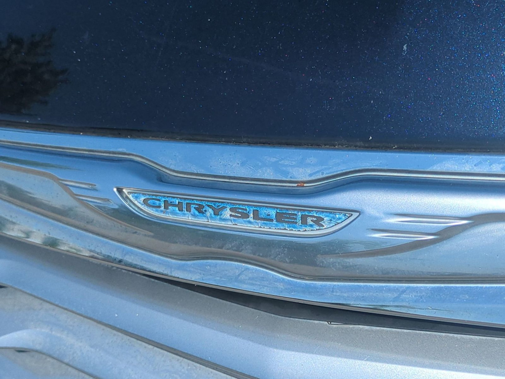 Thumbnail: 2012 Chrysler 200 - 7