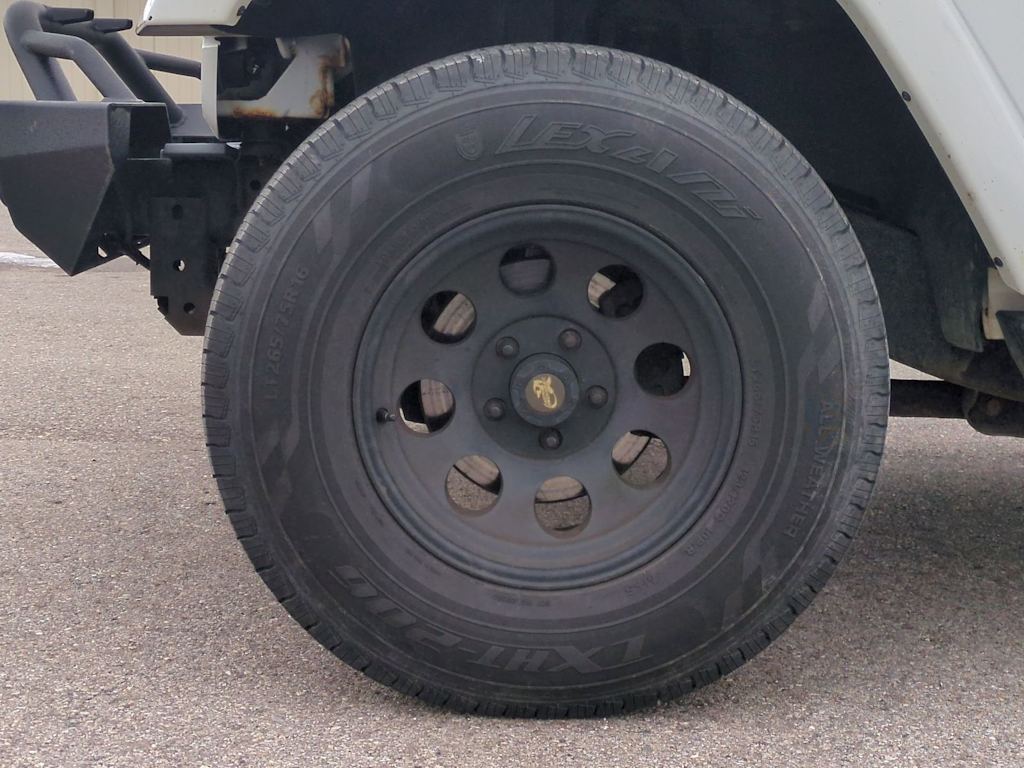 Thumbnail: 2015 Jeep Wrangler - 7