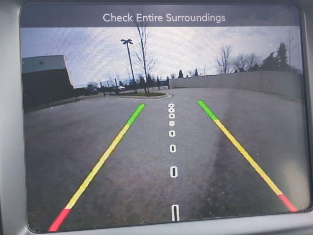 Thumbnail: 2018 Jeep Cherokee - 33