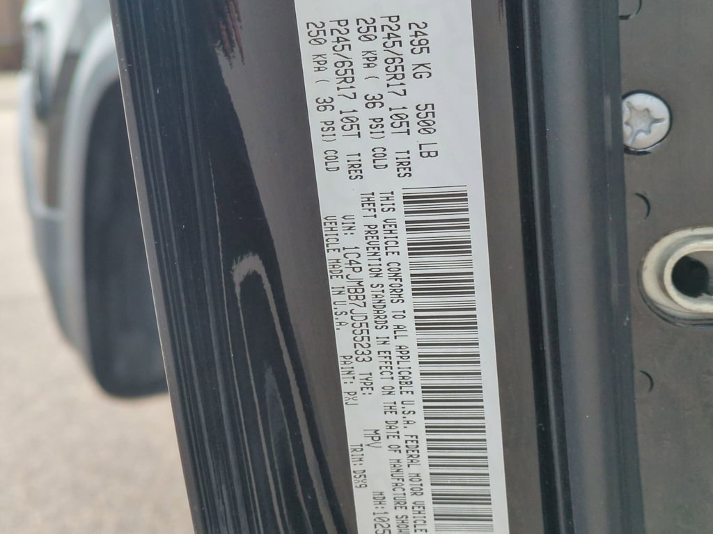 Thumbnail: 2018 Jeep Cherokee - 19