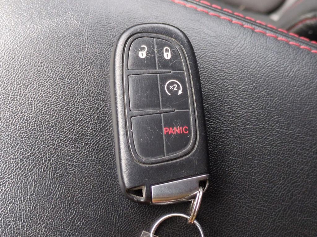 Thumbnail: 2018 Jeep Cherokee - 18