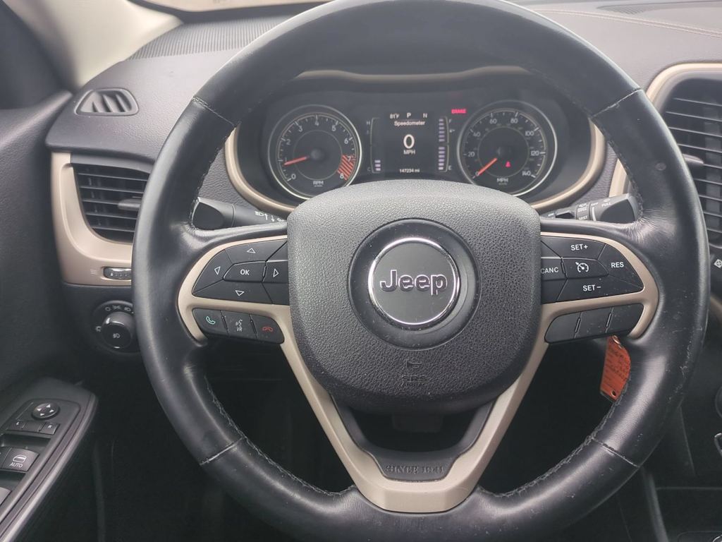 Thumbnail: 2015 Jeep Cherokee - 13