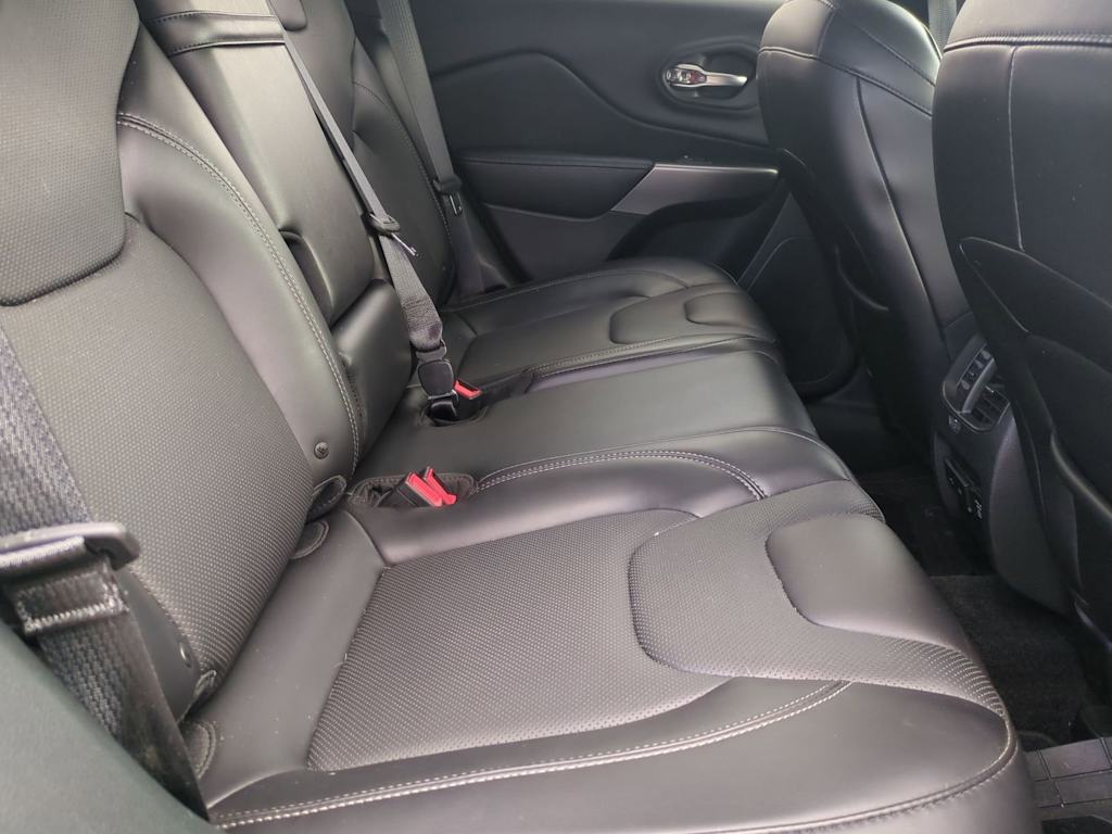 Thumbnail: 2019 Jeep Cherokee - 27