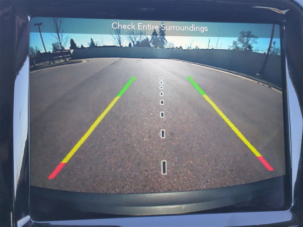 Thumbnail: 2019 Jeep Cherokee - 32