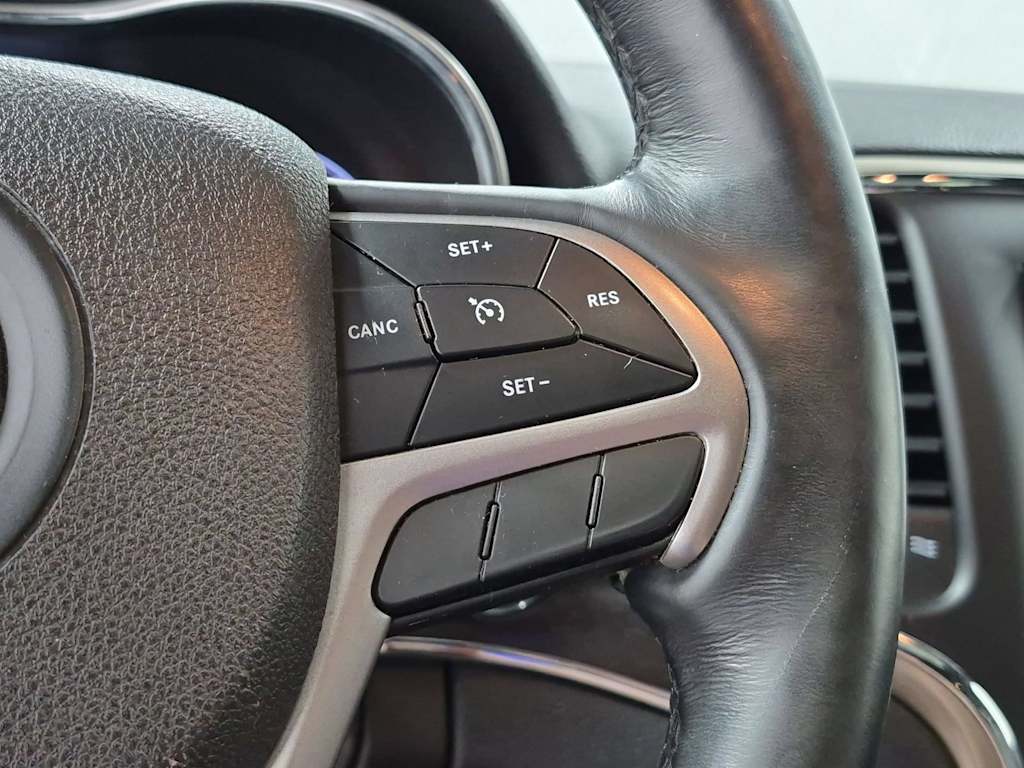 Thumbnail: 2018 Jeep Grand Cherokee - 32