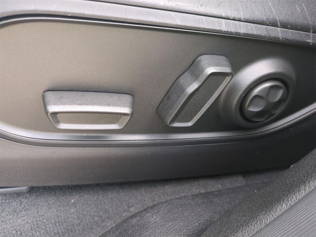 Thumbnail: 2024 Jeep Grand Cherokee - 24