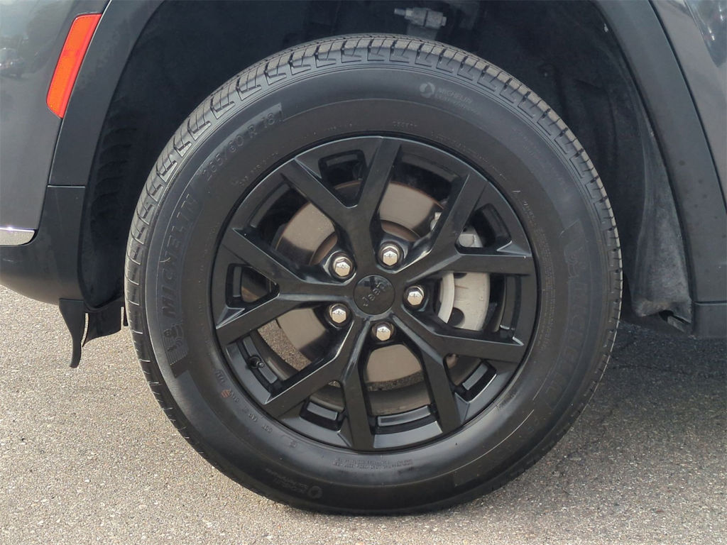 Thumbnail: 2024 Jeep Grand Cherokee - 8