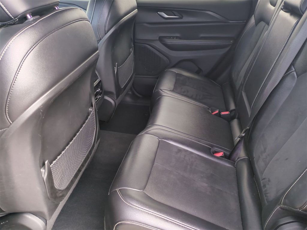 Thumbnail: 2024 Jeep Grand Cherokee - 12