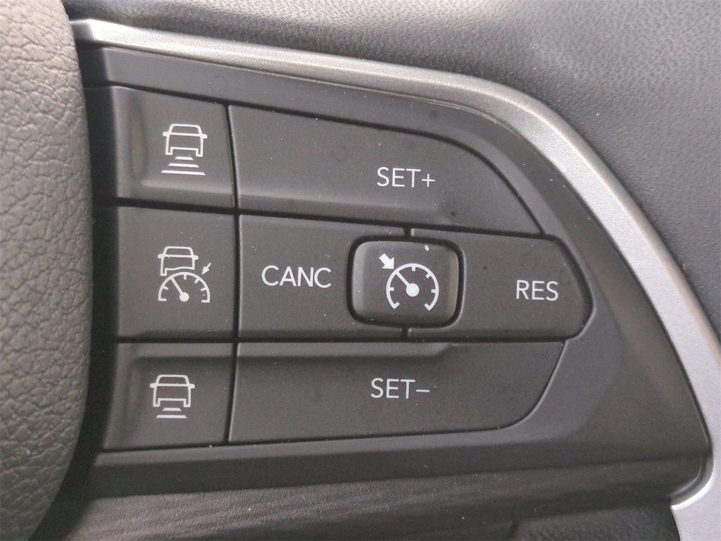 Thumbnail: 2024 Jeep Grand Cherokee - 28