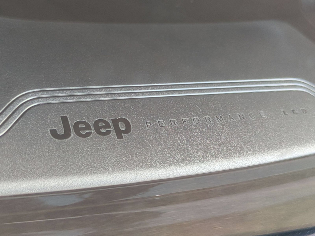 Thumbnail: 2024 Jeep Wagoneer - 7