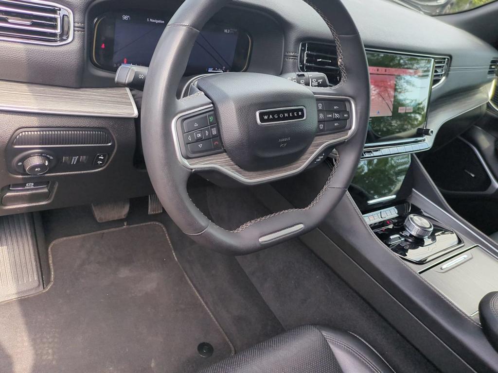 Thumbnail: 2024 Jeep Wagoneer - 2