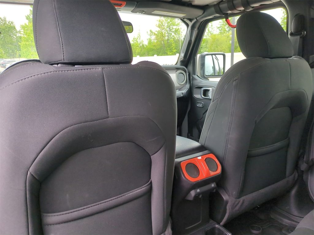 Thumbnail: 2021 Jeep Gladiator - 17