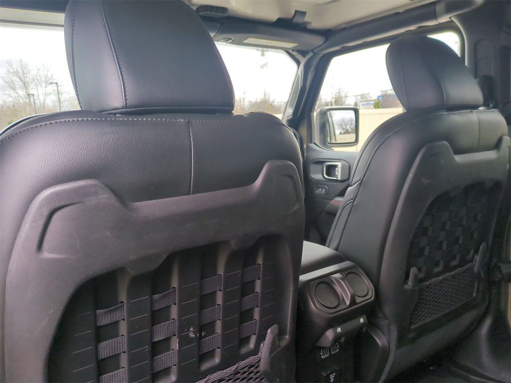 2020 Jeep Gladiator Mojave 27