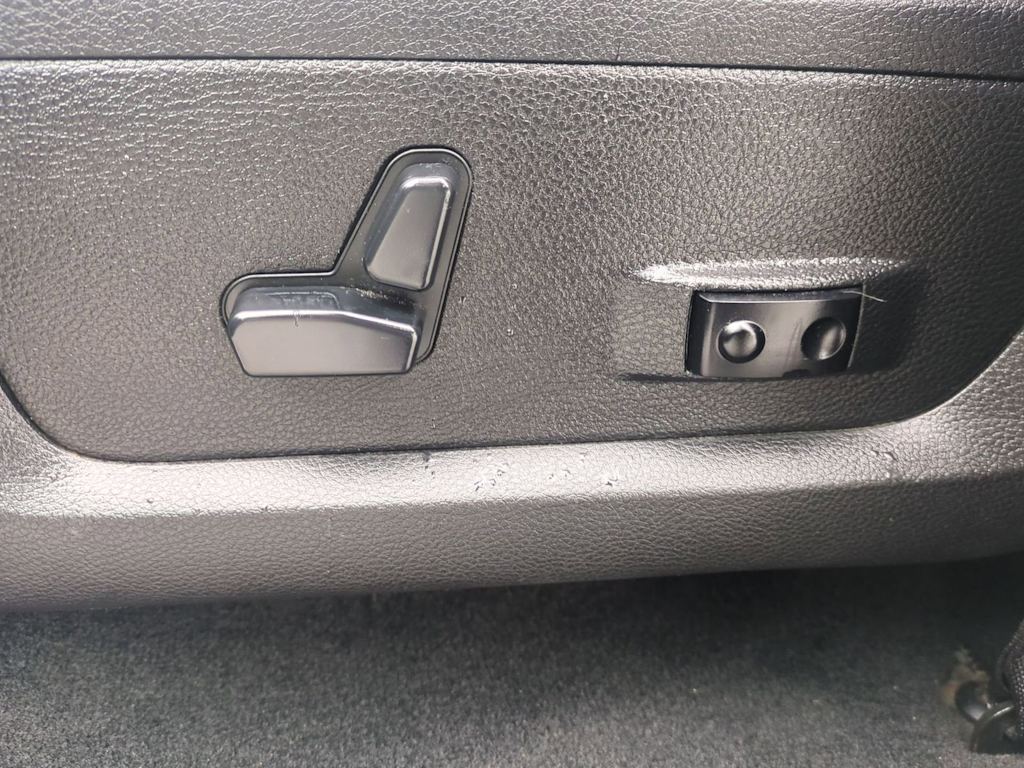 Thumbnail: 2014 RAM 1500 - 25